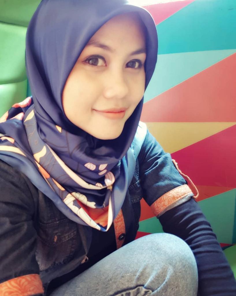 Dwi Indawati Amd (Advertising UGM)